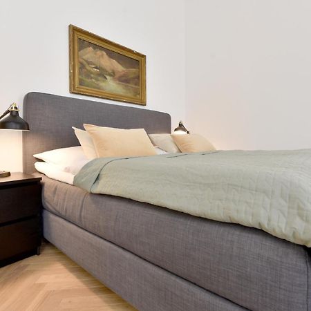 Apartman S Balkonom Trencin Bagian luar foto